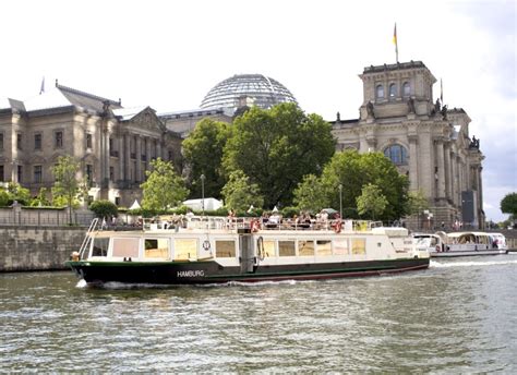 Rent party ship Hamburg for your event | Berlin boat rental