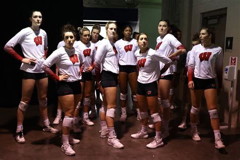 Wisconsin Badgers volleyball: UW ranked No. 2 in preseason AVCA Poll ...