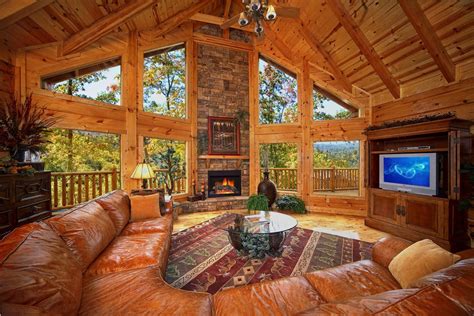 Silvercreek cabin in Gatlinburg | Elk Springs Resort | Gatlinburg cabin rentals, Luxury cabin ...