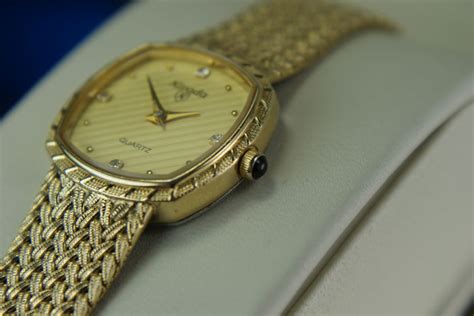 Nivada - Swiss Ladies' watch Full Gold plated, dial with 4 Diamonds ...