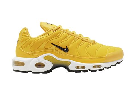 Nike Air Max Plus Yellow BQ9978-700 Release Date - Sneaker Bar Detroit