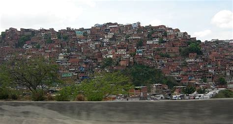 Petare | Caracas Suburb, Urbanization, Favela | Britannica