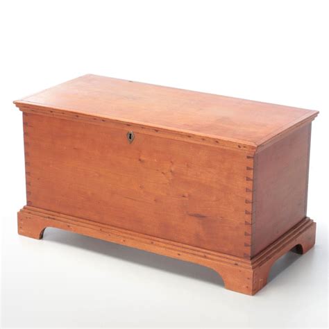 Cedar Locking Chest, Mid-20th Century | EBTH