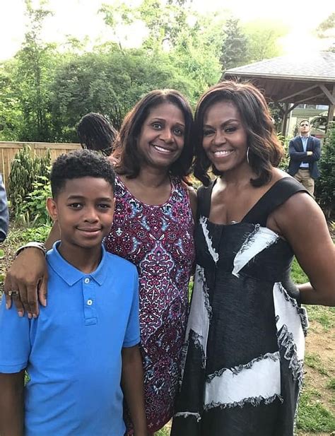 Sasha Obama Sizzles in Black Gown during her High School Prom; Who was ...