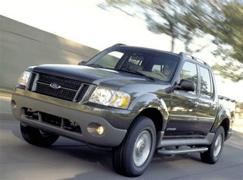 2002 Ford Explorer Sport Trac Price, Value, Depreciation & Reviews | Kelley Blue Book