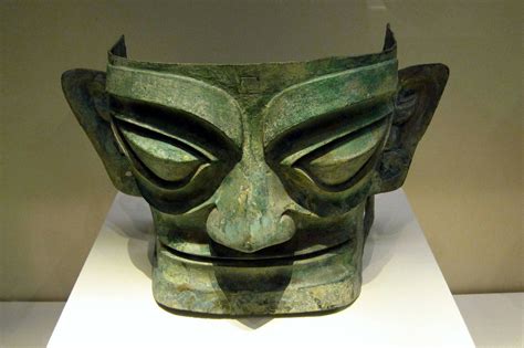 Bronze Mask, Shang Dynasty China, 16th-11th Centuries BC. | Mascaras, Raro