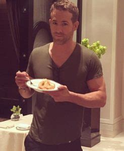 EAT LIKE HIM: The Ryan Reynolds Diet - Garçon's World