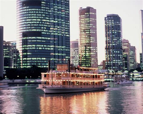 Dinner Cruise sailing the Brisbane River - Kookaburra River Queens ...