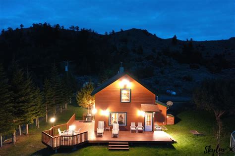 15 Coolest Cabins in Montana For A Getaway - Midwest Explored