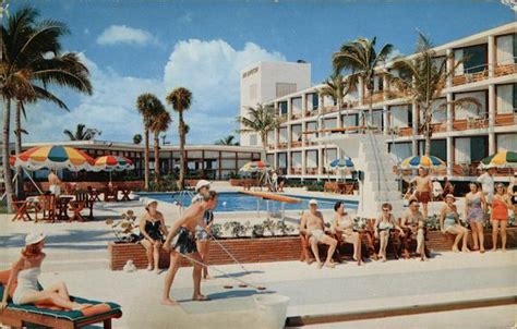 The Pan American Motel Miami Beach, FL Postcard