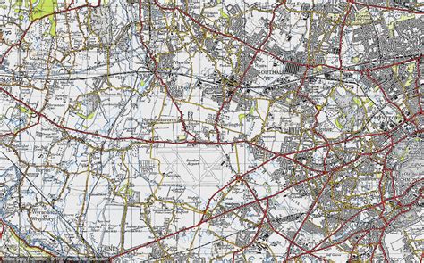 Historic Ordnance Survey Map of Harlington, 1945