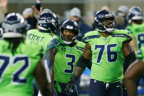 MVP Leader Russell Wilson Leads Seattle Seahawks Into Sunday Night Game vs. Arizona Cardinals ...