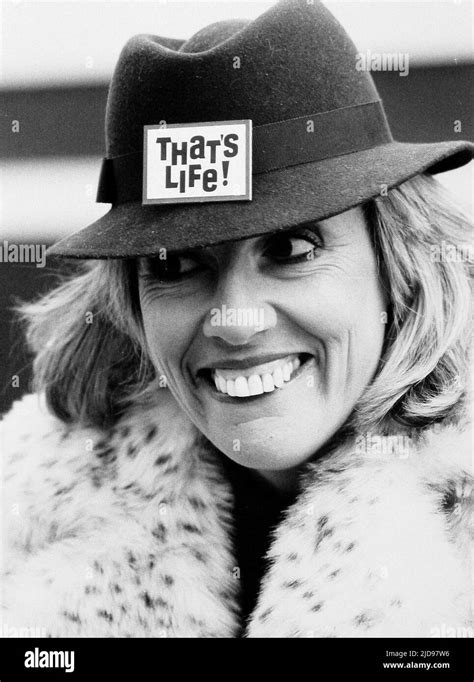 ESTHER RANTZEN, THAT'S LIFE, 1981 Stock Photo - Alamy