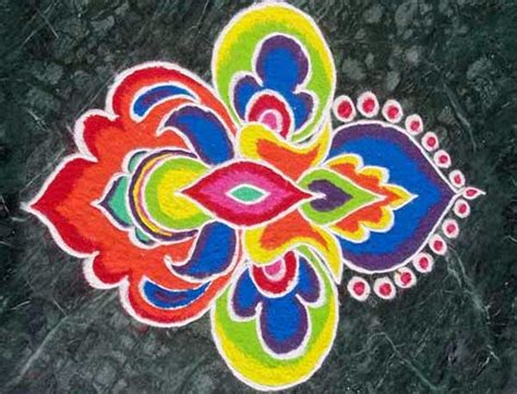 Happy Holi 2017 Latest and Best Rangoli Designs made of Colors, Flowers | Happy Holi 2017 Wishes ...