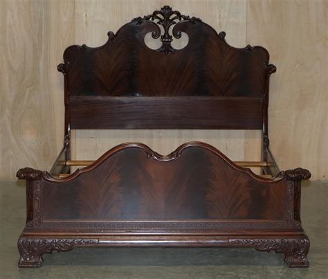 EXQUISITELY CARVED ANTIQUE ViCTORIAN CIRCA 1880 FLAMED HARDWOOD DOUBLE ...