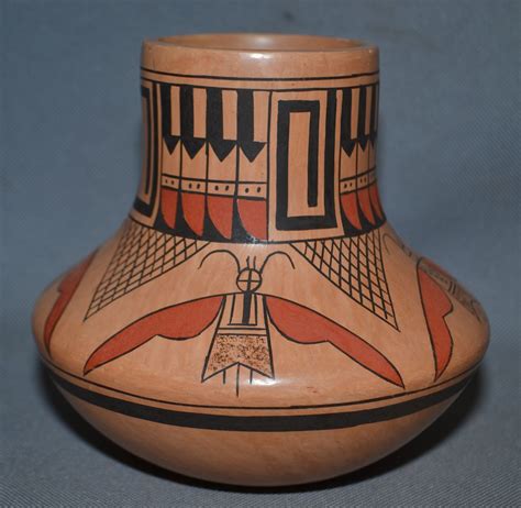 HOPI POTTERY VASE