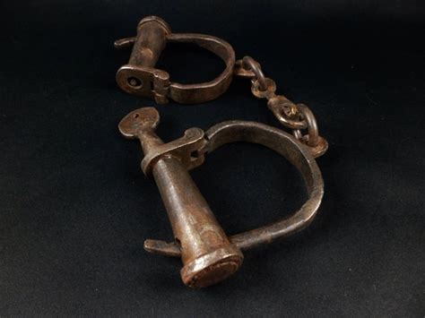 Ancient handcuffs of convicts - France - mid-19th century - Catawiki