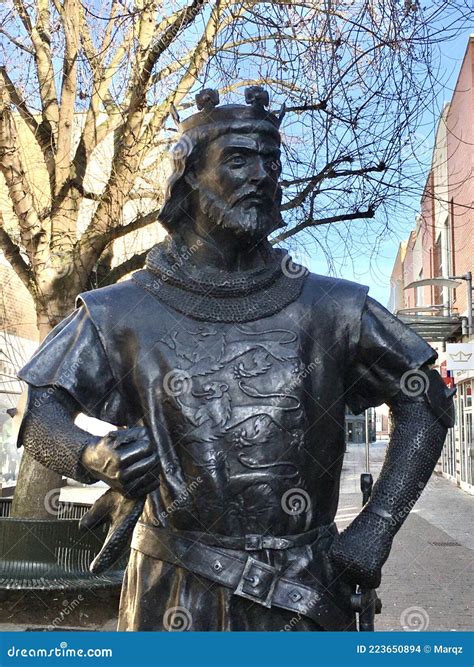 King John Statue, Kings Lynn Town Centre Editorial Stock Image - Image of norfolk, king: 223650894