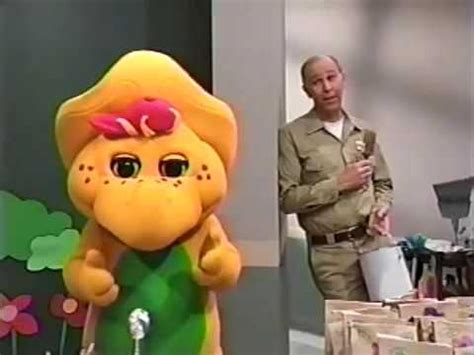 Barney & Friends: Season 4: First Day of School - YouTube