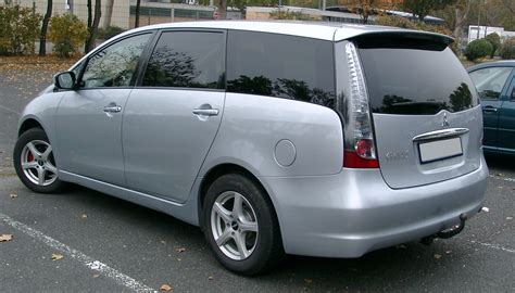 Mitsubishi Minivan - Information and photos - MOMENTcar