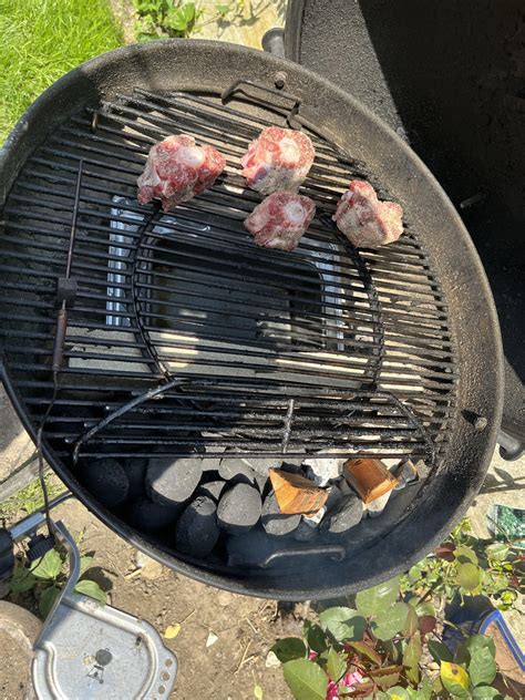 Smoked chicken wings from the electric smoker the other night. : r/BBQ