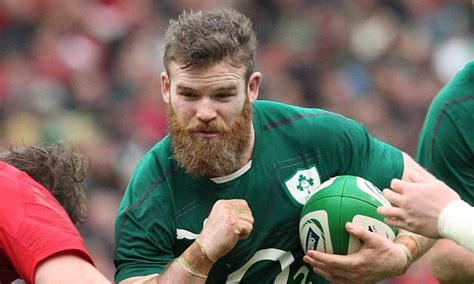 Ireland veteran Gordon D'Arcy to end 17-year affiliation with Leinster by hanging up his boots ...