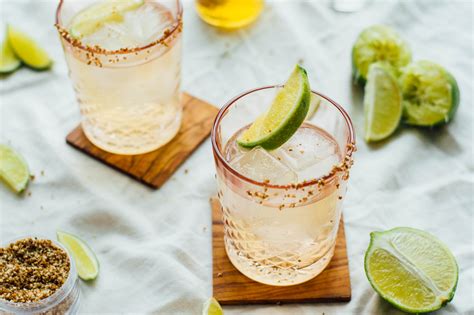 Honey & Smoke Mezcal Cocktail Recipe | By Gabriella