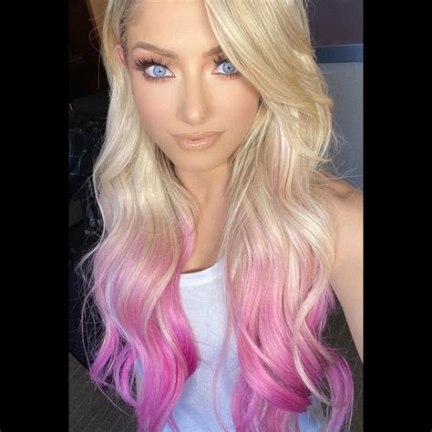 Alexa Bliss WWE American Professional Wrestler Cut Her Hair - Trending Haircut