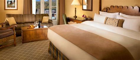 Fairmont Chateau-Bedroom - SnowCo