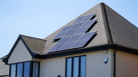 AI makes rooftop solar panels more efficient