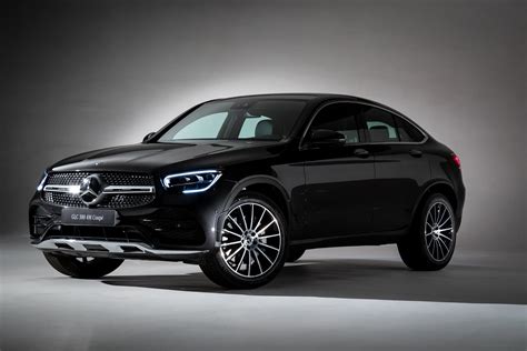 Mercedes lança GLC atualizado : CARROS COM CAMANZI