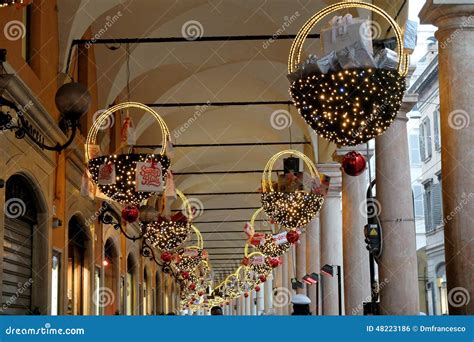 Italian Christmas Decorations Editorial Photo - Image of italian, decoration: 48223186