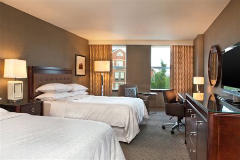 Hotel in Downtown Portsmouth, NH | Sheraton Portsmouth Harborside Hotel