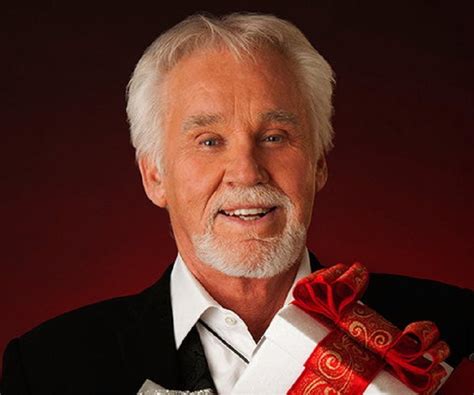 Kenny Rogers Biography - Childhood, Life Achievements & Timeline