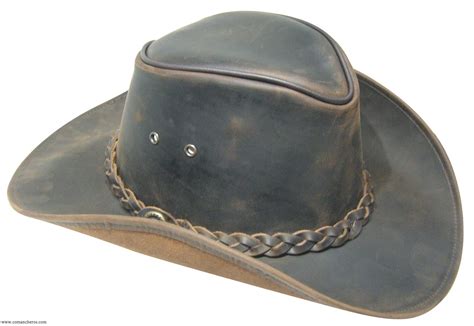 Cowboy hat in leather with braid