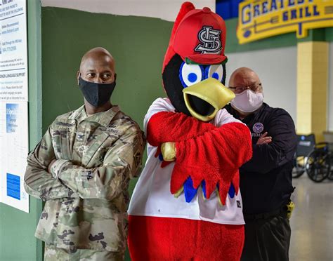 DVIDS - Images - Fredbird visits the St. Louis Community Vaccination Center [Image 5 of 5]