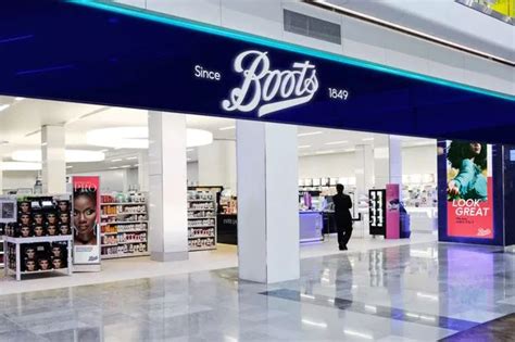 Boots £63 perfume hailed as 'perfect autumn scent' that 'lasts all day ...