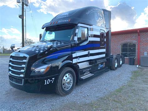 2019 Freightliner Cascadia honors fallen police officers