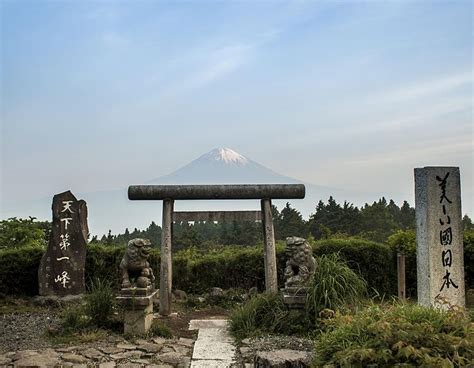 7 Things to Know about Hakone Shrine – Trip-N-Travel