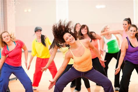 Aprende a bailar zumba de forma gratuita - Mil Cursos Gratis