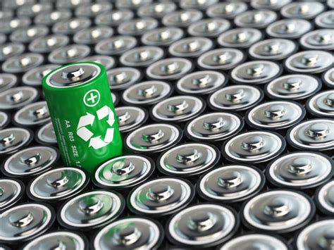 The first lithium-ion battery recycling project in Quebec receives $3.8 million in funding from ...