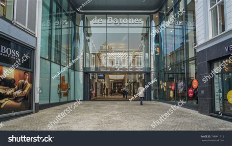 Shopping Mall Entrance