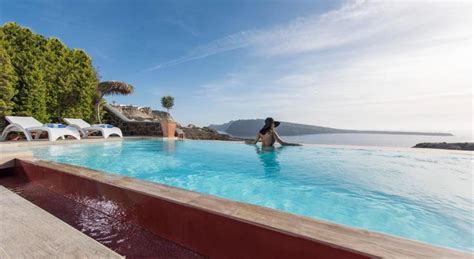 Top 20 Santorini Hotels with Infinity Pool - Online Booking - Santorini View