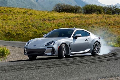 The 2022 Subaru BRZ Gets the Power It Deserves | Edmunds