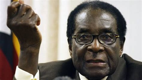 Nando's axes Zimbabwe's Robert Mugabe 'dictator' advert - BBC News