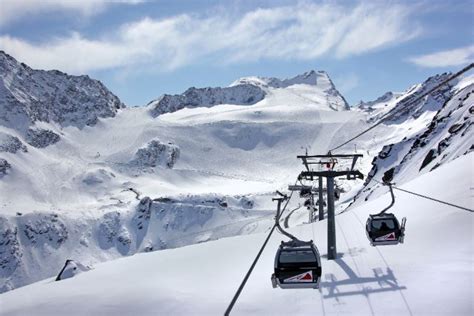 Winter time on the glacier | Sölden | soelden.com