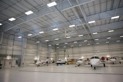 How many aircraft can airline put in hangar? - Aviation Stack Exchange