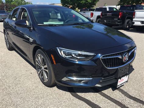 New 2019 Buick Regal Sportback 4dr Sdn Preferred II FWD