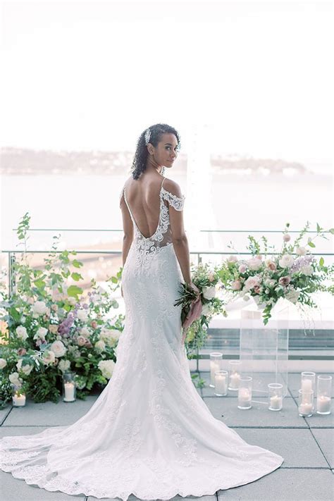 Romantic Rooftop Wedding Celebration on the Seattle Waterfront - Hey Wedding Lady