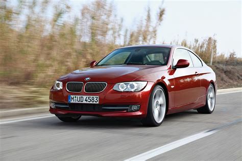 Car Pictures: BMW 335i coupe and convertible 2011